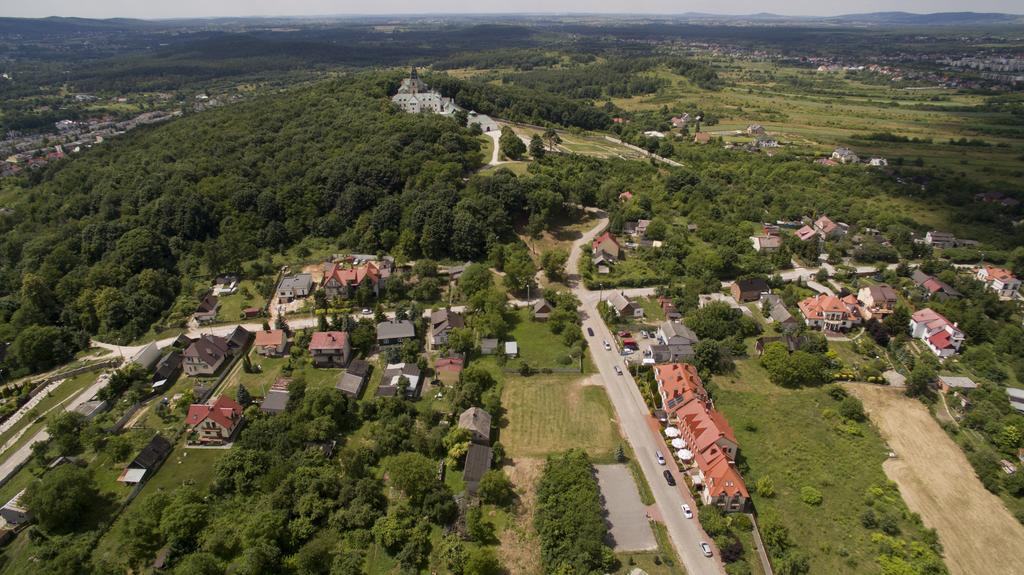 Hotel Karczowka Kielce Extérieur photo