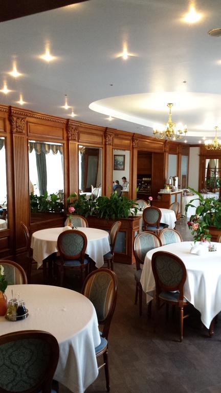Hotel Karczowka Kielce Extérieur photo